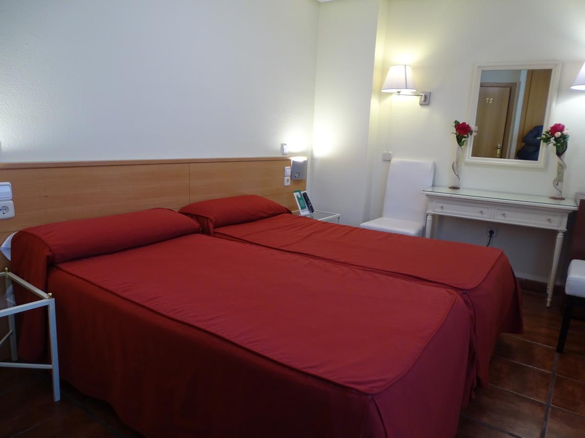Pension El Otero 2 Guadalajara Luaran gambar